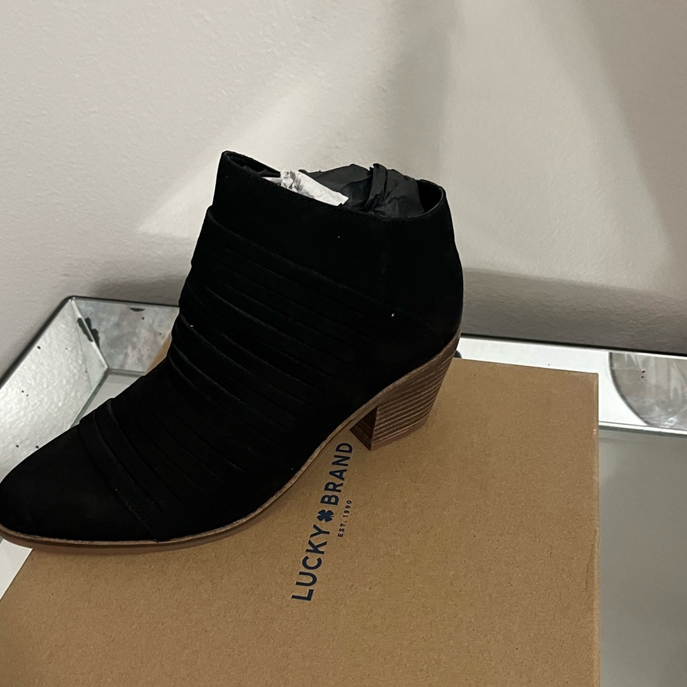 Brand new booties lol-zavrina